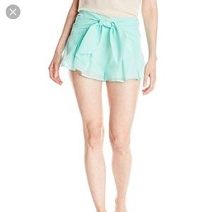 Joa pleaded light teal shorts sz M